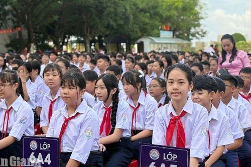 An Giang khánh thành 3 trường nội trú liên cấp vùng biên trong ngày khai giảng