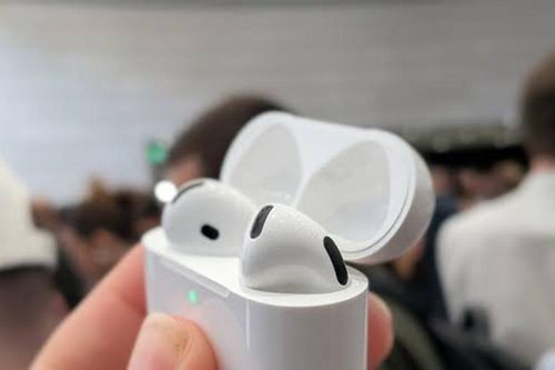 Mẫu tai nghe AirPods Ultra tích hợp camera nhận diện vật thể thông minh của Apple bị rò rỉ