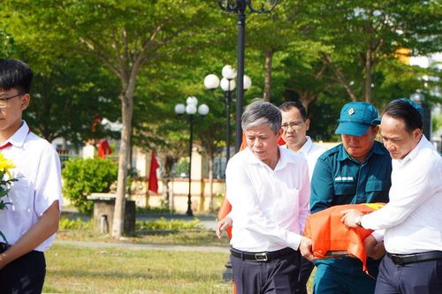 Phường Điện Bàn Đông tổ chức lễ truy điệu và an táng 4 hài cốt liệt sĩ