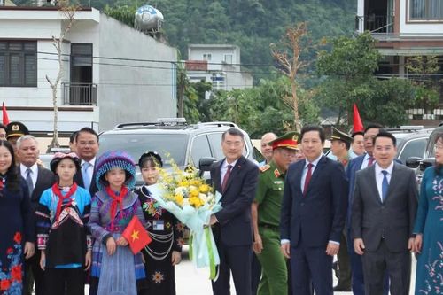 Điểm cầu trung tâm trước giờ khai giảng năm học mới 2026 - 2027