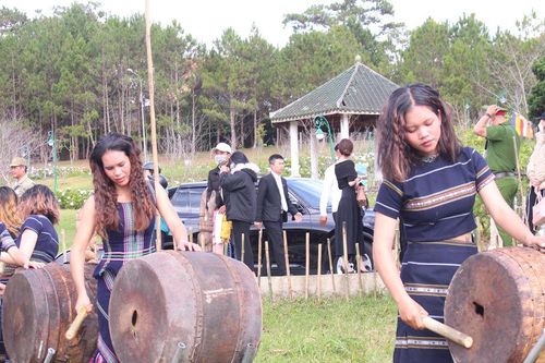 Tiếng trống gọi cộng đồng Tây Nguyên