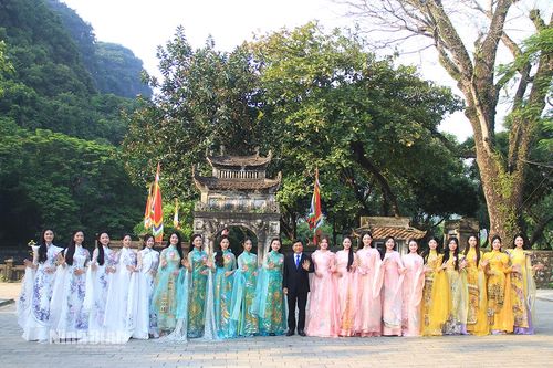 Hành trình trải nghiệm đầy ý nghĩa của “Người đẹp Hoa Lư”