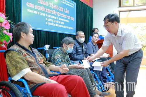 “Điểm tựa” cho những mảnh đời yếu thế