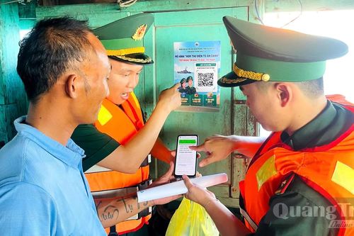 Đồng hành chuyển đổi số nơi biên giới