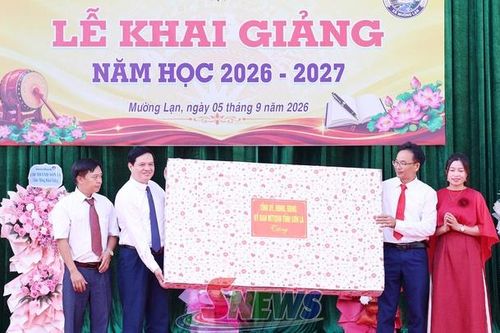 Trường PTNT Mường Lạn đón 1.050 học sinh bước vào năm học mới