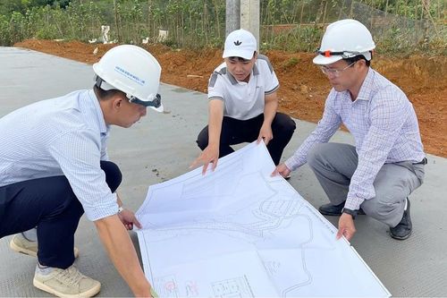 Tăng tốc hoàn thiện khu tái định cư xã A Lưới 2