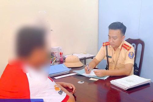 Phạt chủ xe và tài xế ở Phú Thọ do lái xe đầu kéo ra đường khi đã bị tước giấy kiểm định