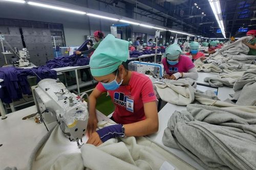 Tăng “sức đề kháng” cho hàng Việt trước rủi ro trung chuyển