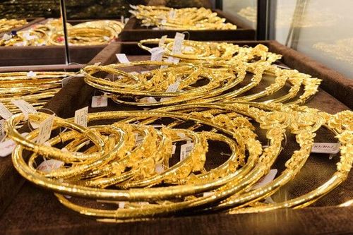 Giá vàng giảm sâu trong phiên cuối tuần
