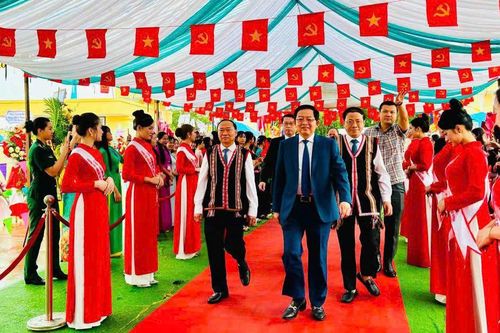 Gia Lai: Trường Phổ thông nội trú Tiểu học và THCS Ia Púch khai giảng năm học mới