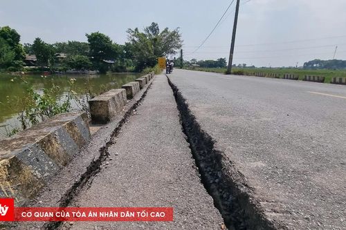 Quảng Bị, Hà Nội: Mặt đường nứt tách kéo dài, nguyên nhân do đâu?