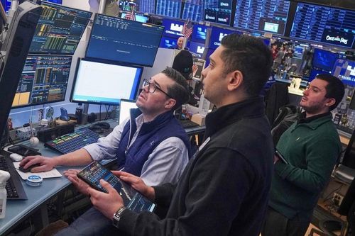 Chứng khoán Mỹ đảo chiều trước khả năng Fed tiếp tục thắt chặt chính sách