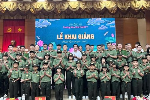 Trường Văn hóa CAND V khai giảng năm học mới