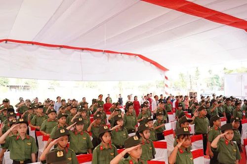 Trường Văn hoá CAND VI khai giảng năm học mới trong không khí vui tươi, xúc động