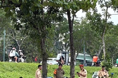 Người đàn ông tử vong sau va chạm với tàu hoả