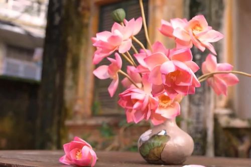 Những mùa hoa trong chiếc bánh trung thu