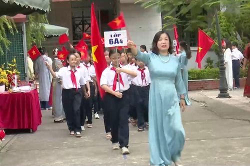 THCS Phú Diễn quyết tâm thực hiện nhiệm vụ năm học mới