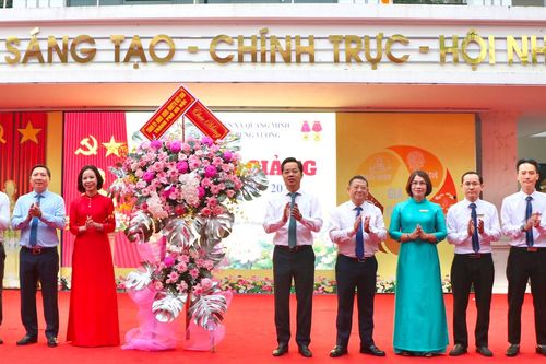 Giáo dục chất lượng cao phải chứng minh bằng kết quả thực chất