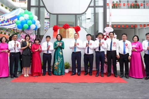 Khởi đầu năm học từ những điều kiện mới