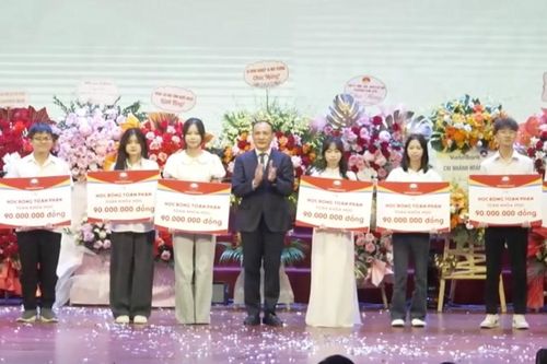 Trường Đại học Thủy lợi đón hơn 6.000 tân sinh viên
