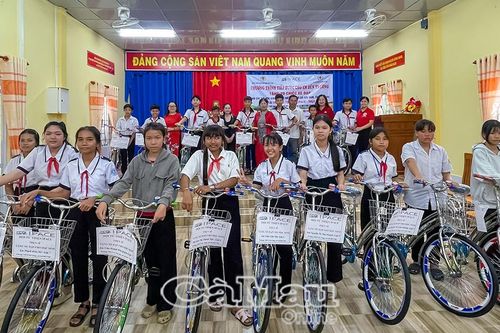 Tiếp bước cho em đến trường