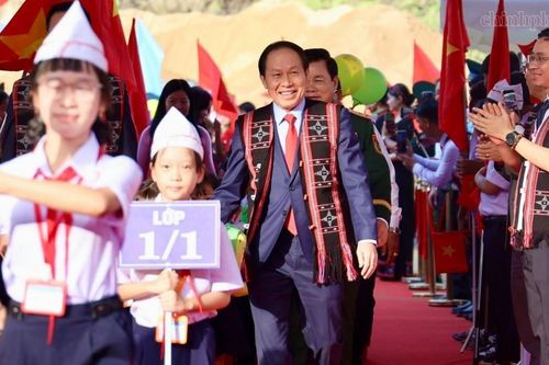 Khánh thành trường nội trú liên cấp Tây Giang, mở lối đến trường cho trẻ vùng cao
