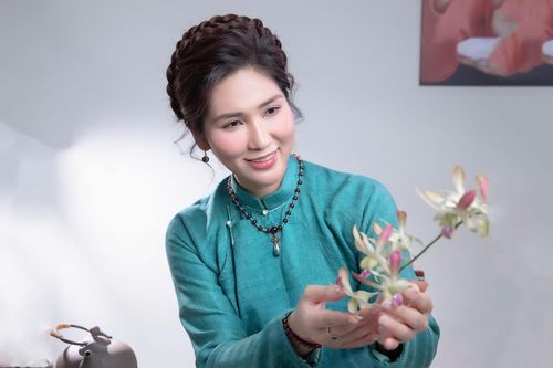 Cuộc sống phía sau sân khấu của 'hoa hậu cải lương' Như Huỳnh