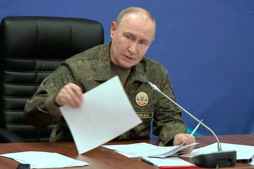 Tổng thống Putin ra lệnh ngừng tấn công Kiev trong 3 ngày