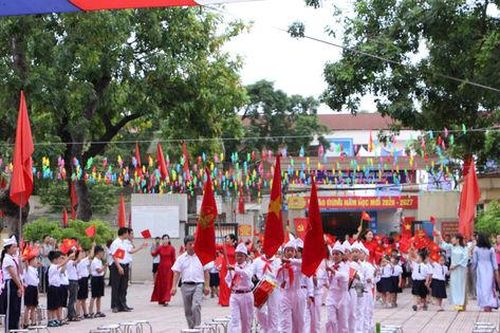Phú Nghĩa: Rộn ràng đón gần 14.000 học sinh bước vào năm học mới