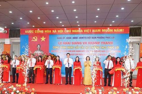Trường THCS Phúc Lợi hân hoan đón mừng ngôi trường mới nhân ngày khai giảng