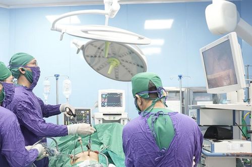 Đau hông lưng, người bệnh 71 tuổi đi khám phát hiện khối u thận