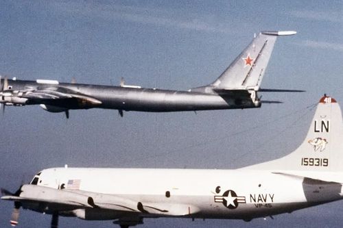 Tu-142 và P-3 Orion: Mỹ và Liên Xô săn tàu ngầm khác nhau thế nào?