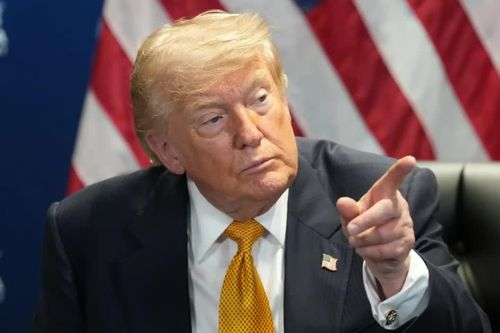Ông Trump gọi xung đột với Iran là 'chuyện nhỏ'