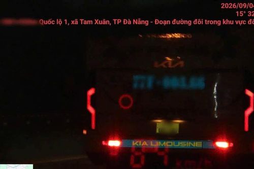 CSGT TP Đà Nẵng xử lý xe khách chạy quá tốc độ ban đêm