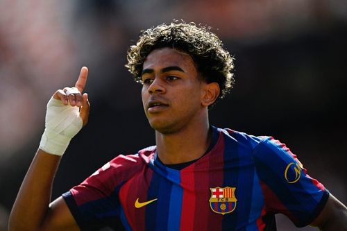 Barcelona hủy diệt Valencia tại Mestalla