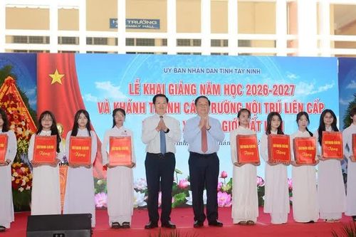 Năm học đột phá về chất lượng, mở ra giai đoạn mới của giáo dục Việt Nam
