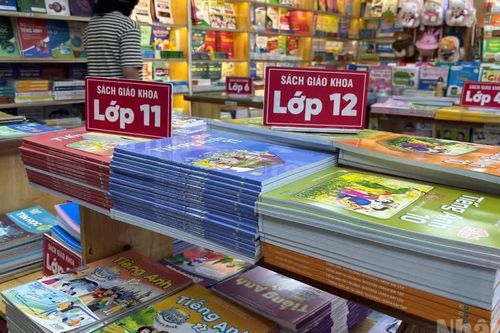 Tiếp tục tăng cường nguồn cung, in bổ sung sách giáo khoa, sách bài tập để phát hành theo nhu cầu thực tế