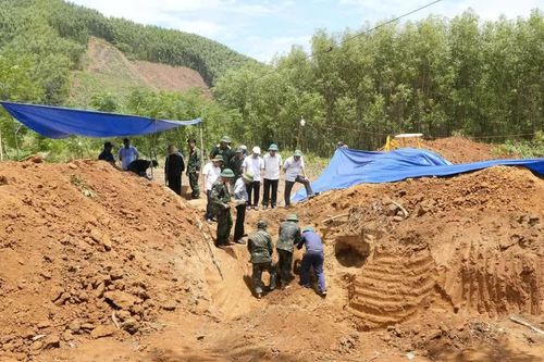 Kiên trì bám đồi Xuân Sơn tìm kiếm hài cốt liệt sĩ