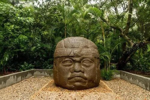 17 đầu đá khổng lồ và bí ẩn nền văn minh tồn tại ở Mexico 3.000 năm trước