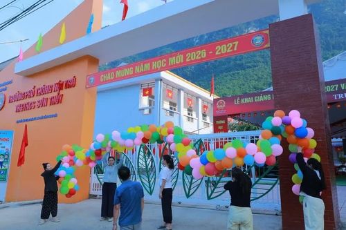 Gửi thanh xuân nơi bản làng, những người gieo chữ trở về trong niềm vui hân hoan