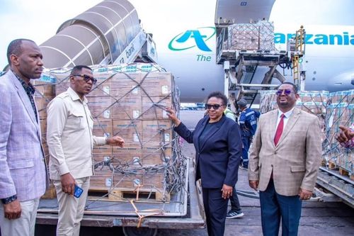 Tanzania viện trợ 52 tấn thuốc và vật tư y tế cho CHDC Congo ứng phó dịch Ebola