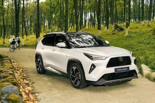 Top 5 mẫu xe Toyota bán chạy nhất tháng 8/2026: Yaris Cross tiếp tục dẫn đầu
