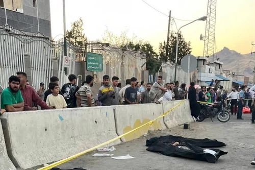 Xe bồn chở nhiên liệu phát nổ ở Iran, ít nhất 10 người tử vong