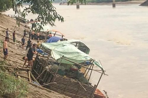 Hơn 3 tấn cá lồng nuôi trong lòng hồ thủy điện bị chết