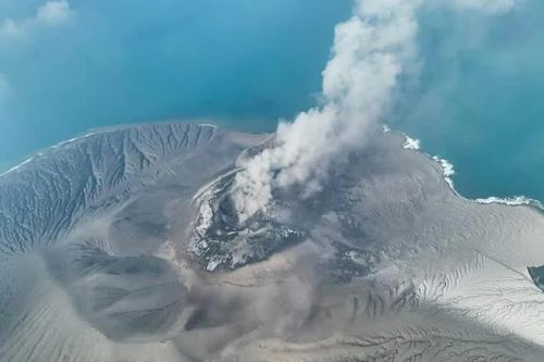 Núi lửa Anak Krakatau phun trào: Ám ảnh thảm họa từng xảy ra