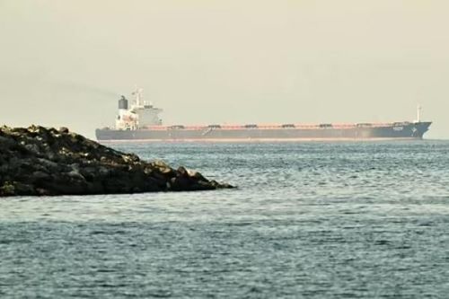 Iran tấn công tàu sân bay, tàu khu trục Mỹ