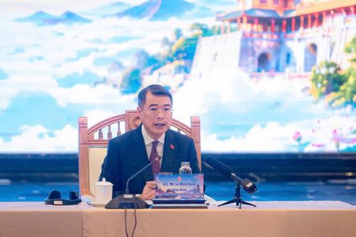 Thủ tướng: Việt Nam cam kết lắng nghe, đồng hành và hỗ trợ doanh nghiệp