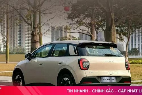Rủi ro khi Trung Quốc ra mắt 3 xe điện mới mỗi ngày