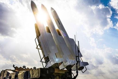 Nghị sĩ cấp cao Iran nói về cuộc chiến sinh tử sau khi IRGC tấn công tàu chiến Mỹ