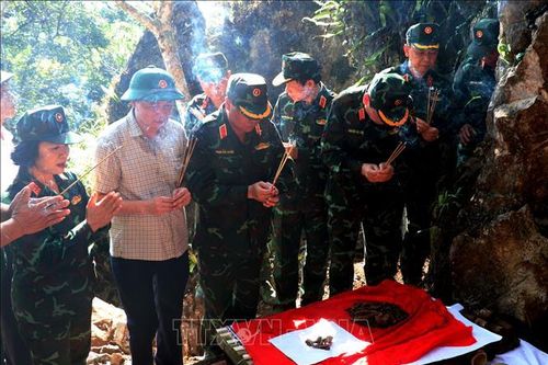 Không để đồng đội nằm lại phía sau